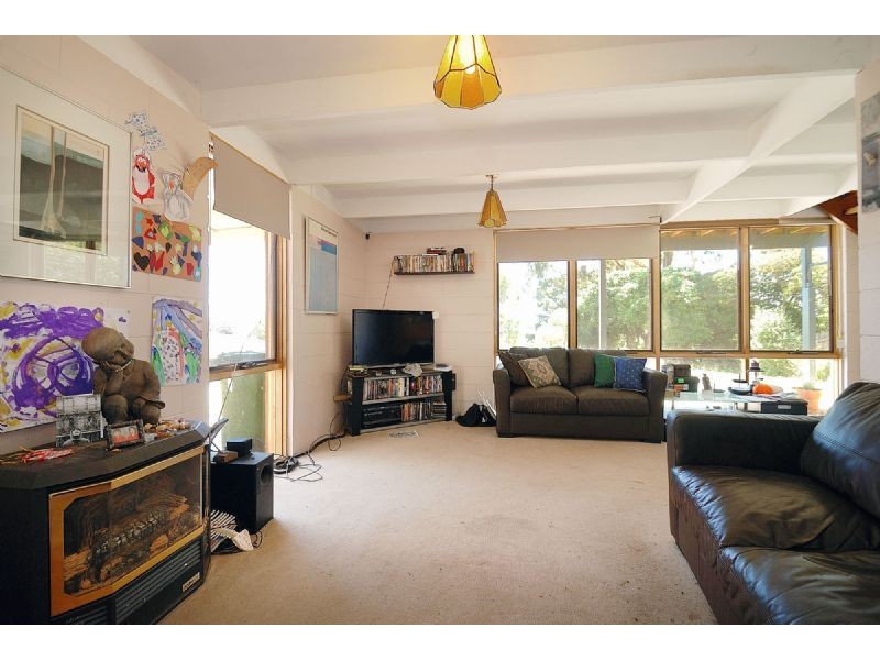 4 Heroes Avenue, Gembrook VIC 3783
