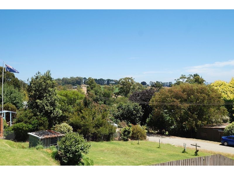 4 Heroes Avenue, Gembrook VIC 3783