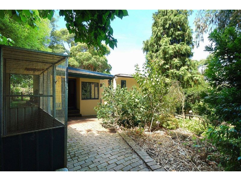 55 Bluebird Avenue, Cockatoo VIC 3781
