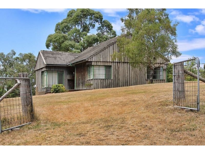 395 Evans Road, Cockatoo VIC 3781