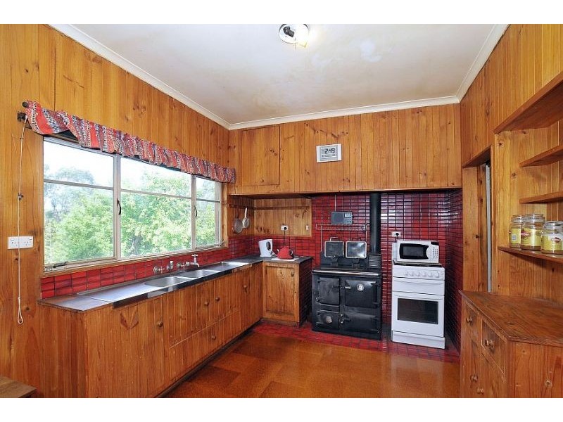 395 Evans Road, Cockatoo VIC 3781