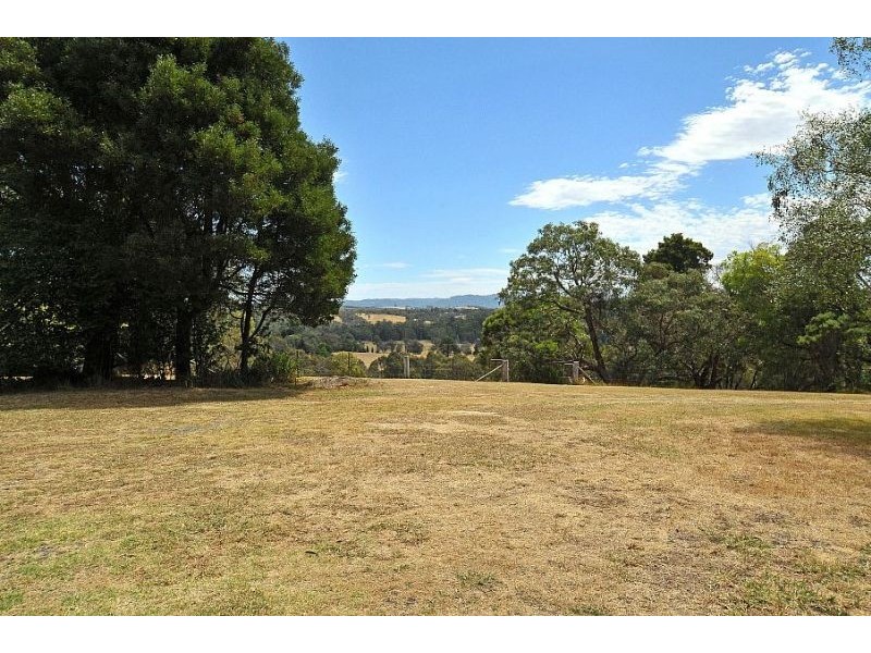 395 Evans Road, Cockatoo VIC 3781