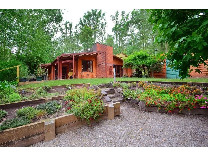 3 Hillcrest Court, Cockatoo VIC 3781