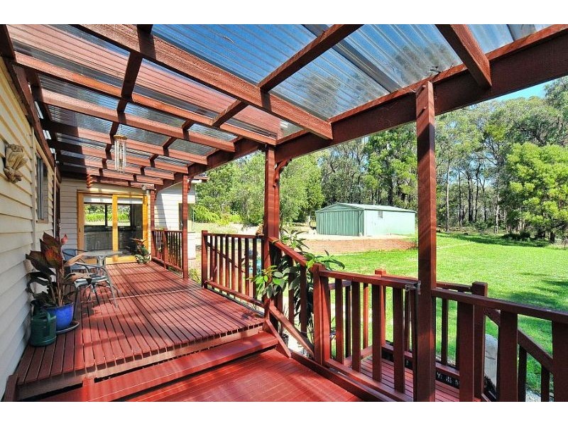28 Aura-Vale Road, Menzies Creek VIC 3159