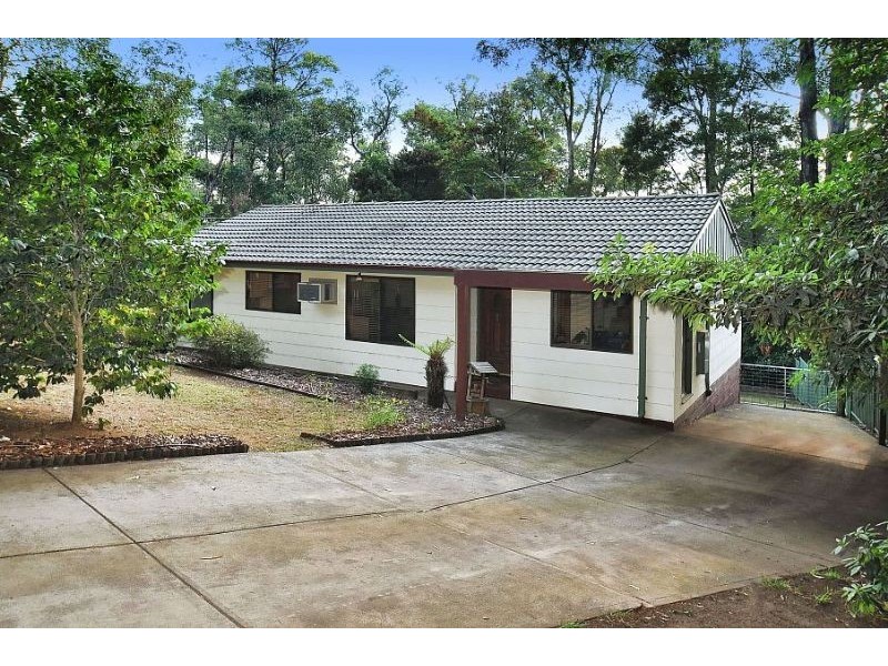 9 Charman Avenue, Emerald VIC 3782