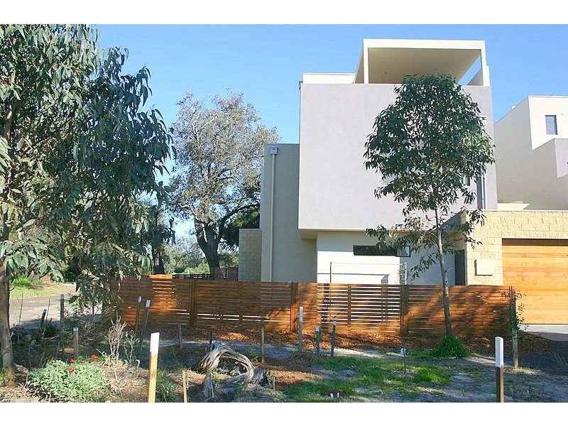 3/235 Nepean Highway, Seaford VIC 3198