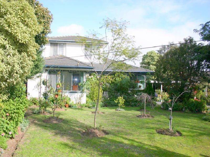 142 Karingal Drive, Frankston VIC 3199