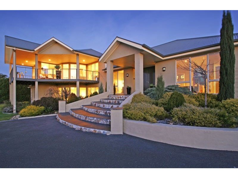 11 Alicudi Avenue, Frankston South VIC 3199