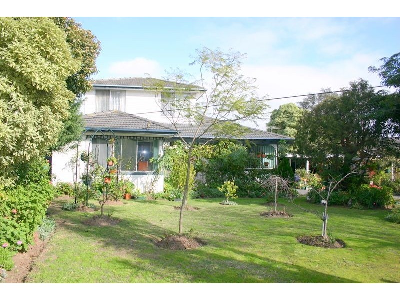 142 KARINGAL DRIVE, Frankston VIC 3199