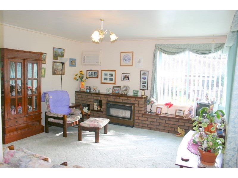142 KARINGAL DRIVE, Frankston VIC 3199