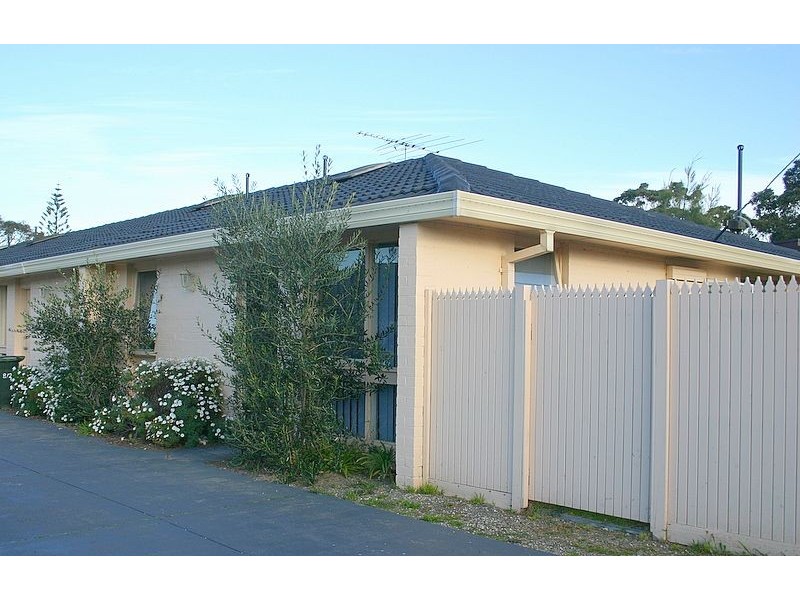 1/8 Carder Aveune, Seaford VIC 3198