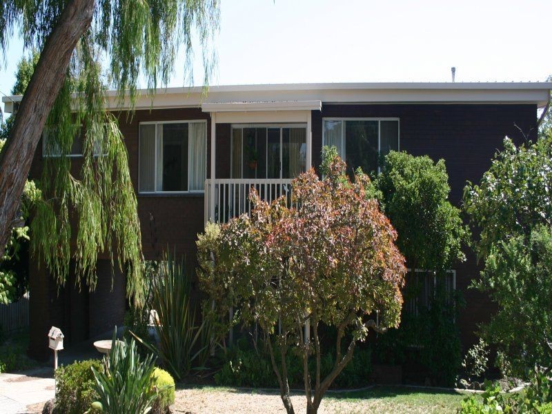 6 MERIBAH COURT, Frankston VIC 3199