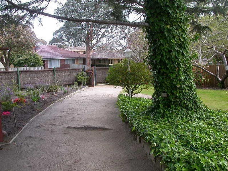 13 COOGEE AVENUE, Frankston VIC 3199