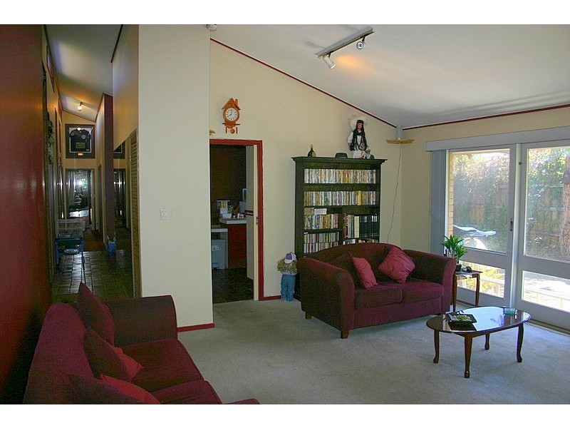 18 Tantani Street, Frankston VIC 3199