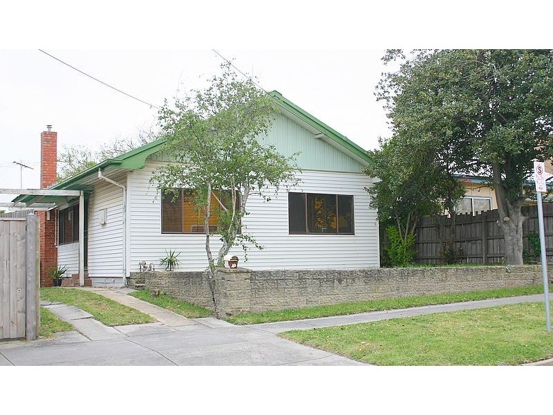 4 Ebdale Street, Frankston VIC 3199