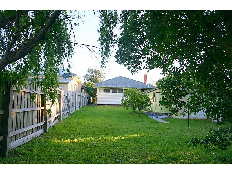 4 Ebdale Street, Frankston VIC 3199