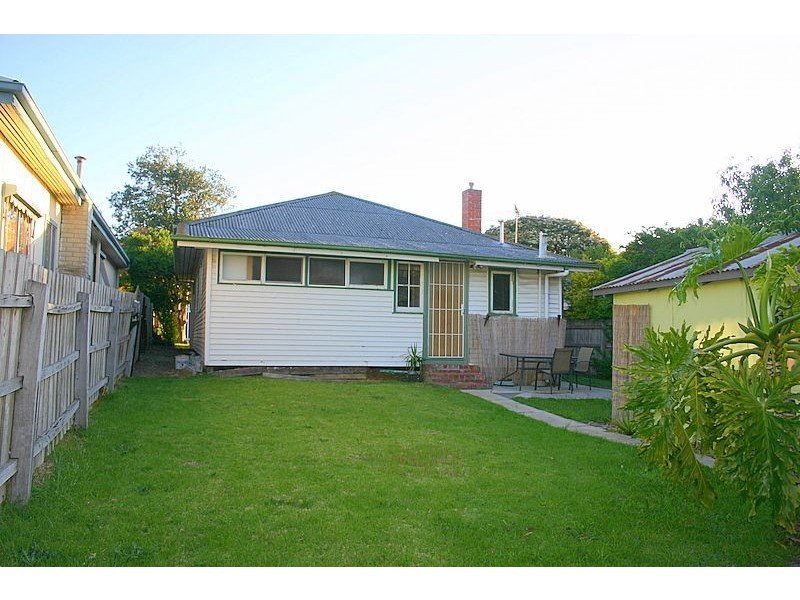 4 Ebdale Street, Frankston VIC 3199