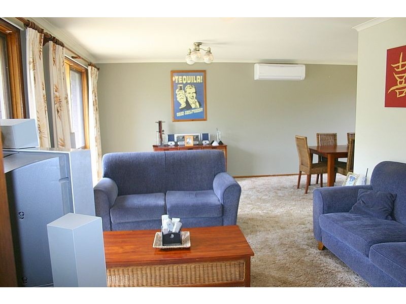 130 Karingal Drive, Frankston VIC 3199