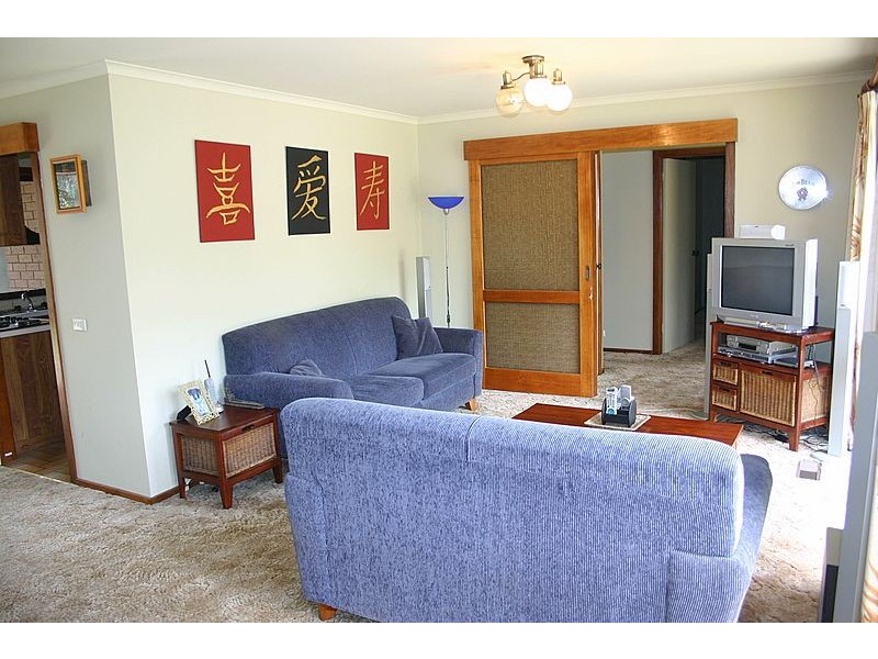 130 Karingal Drive, Frankston VIC 3199