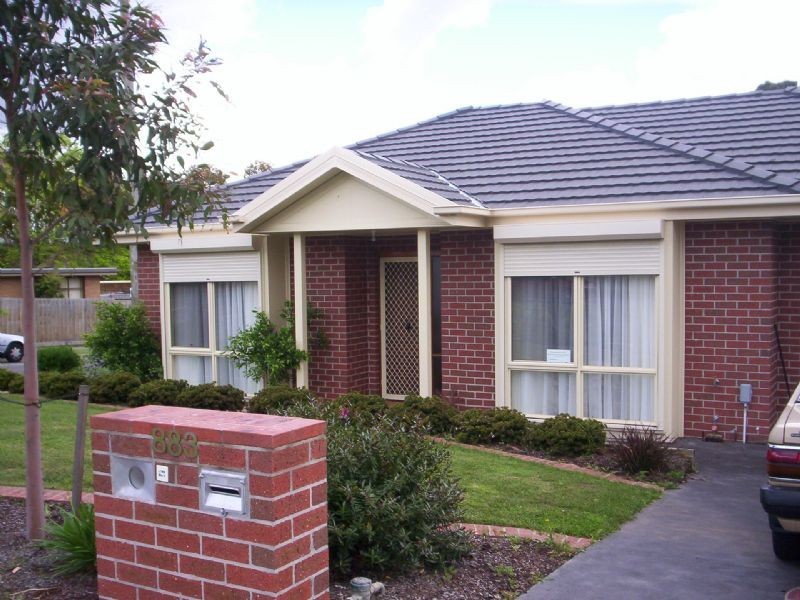 883  High Street Road, Glen Waverley VIC 3150