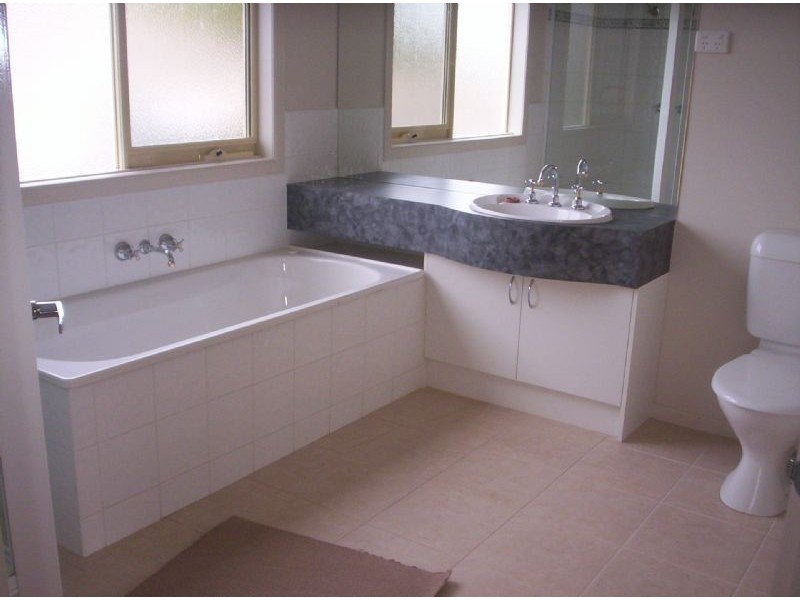 9 Balmoral Court, Glen Waverley VIC 3150