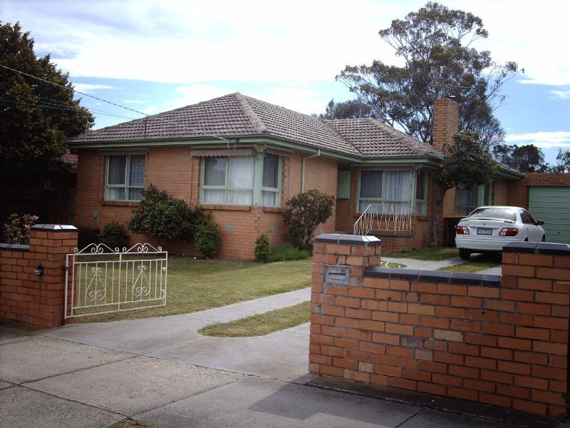 9 Avonhurst Drive, Glen Waverley VIC 3150