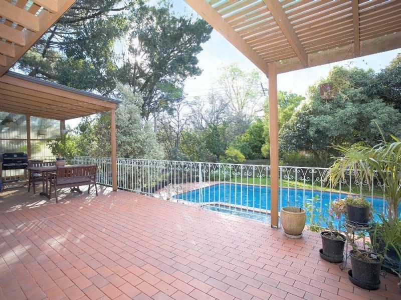 13 Oakern Street, Mount Waverley VIC 3149