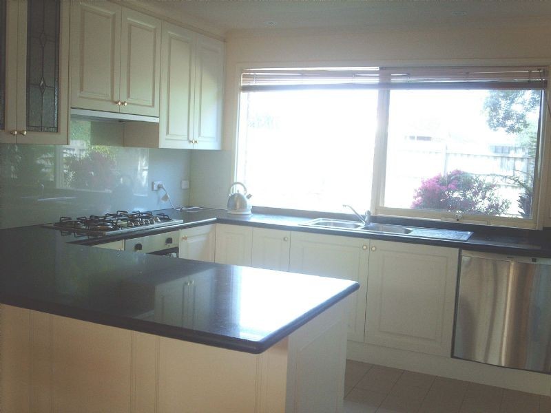 98 Headingley Road, Mount Waverley VIC 3149