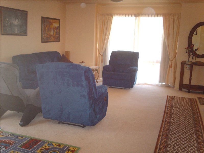 98 Headingley Road, Mount Waverley VIC 3149