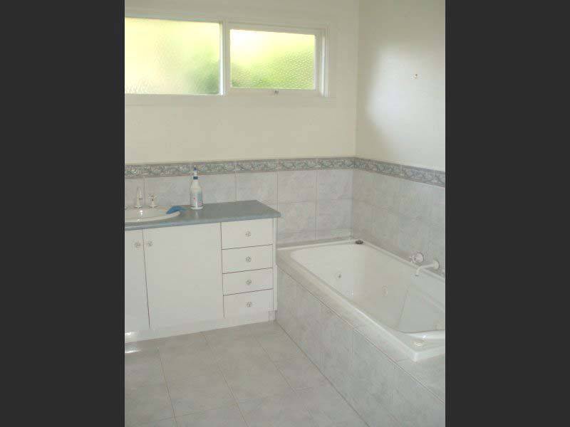 9 Dean Avenue, Mount Waverley VIC 3149