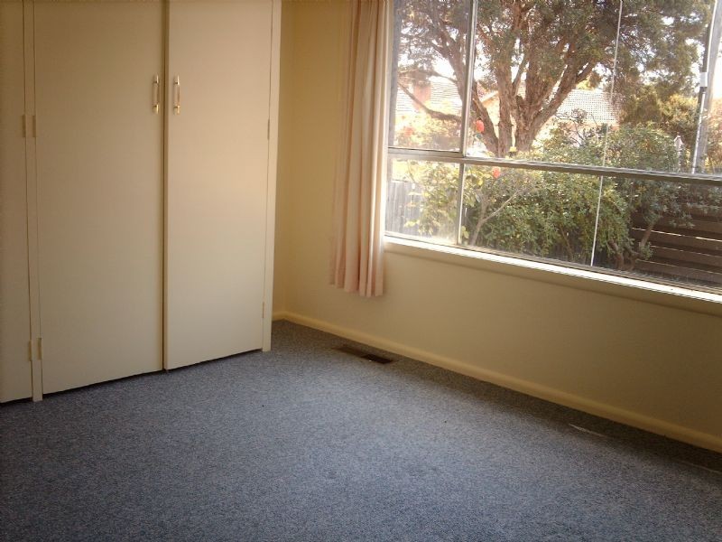 36 Mandowie Road, Glen Waverley VIC 3150