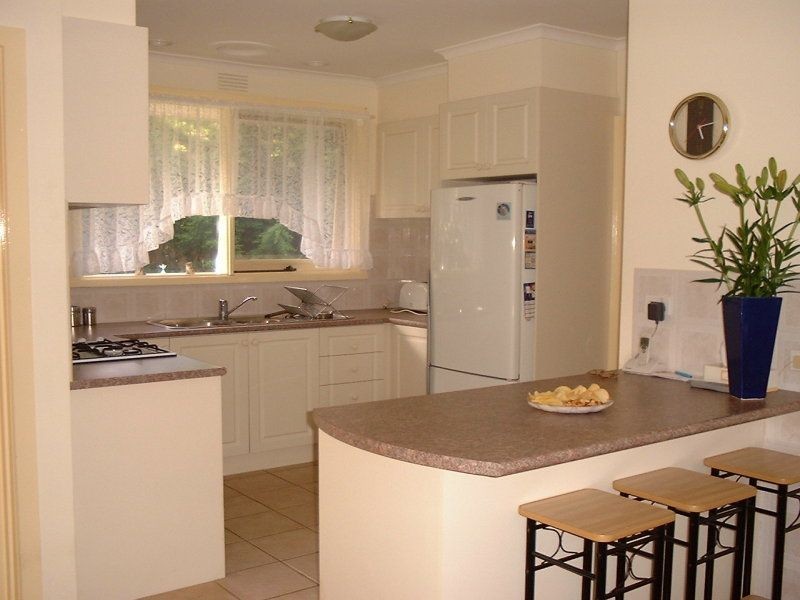 23 Highwood Drive, Wheelers Hill VIC 3150