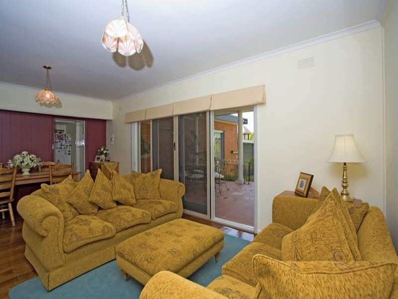 16 Leicester Avenue, Glen Waverley VIC 3150