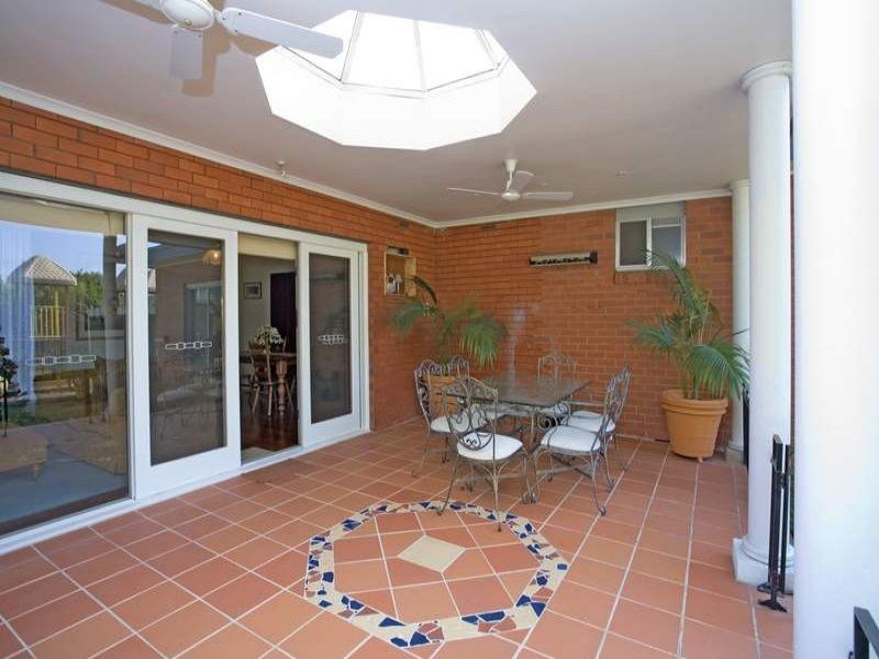 16 Leicester Avenue, Glen Waverley VIC 3150