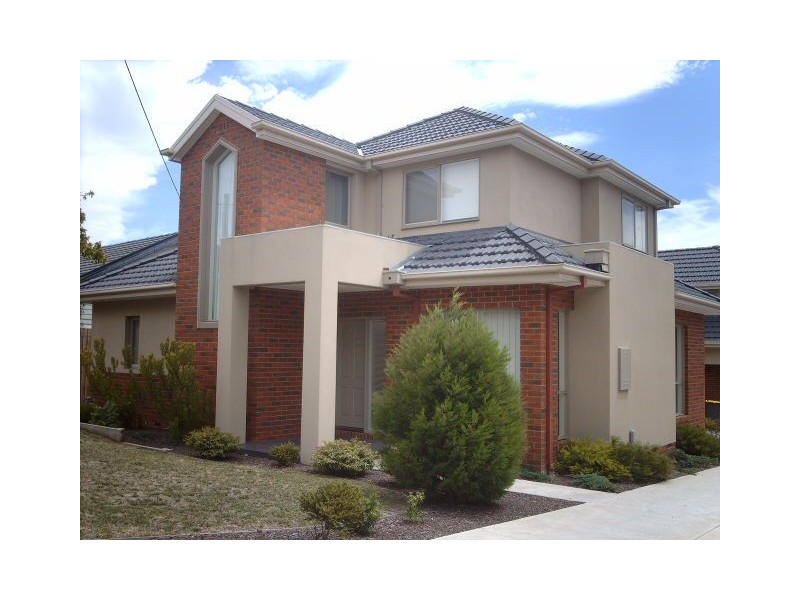 1/11 Fairhills Parade, Glen Waverley VIC 3150