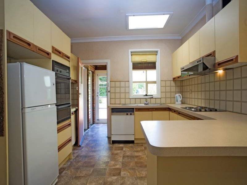 594 Waverley Road, Glen Waverley VIC 3150