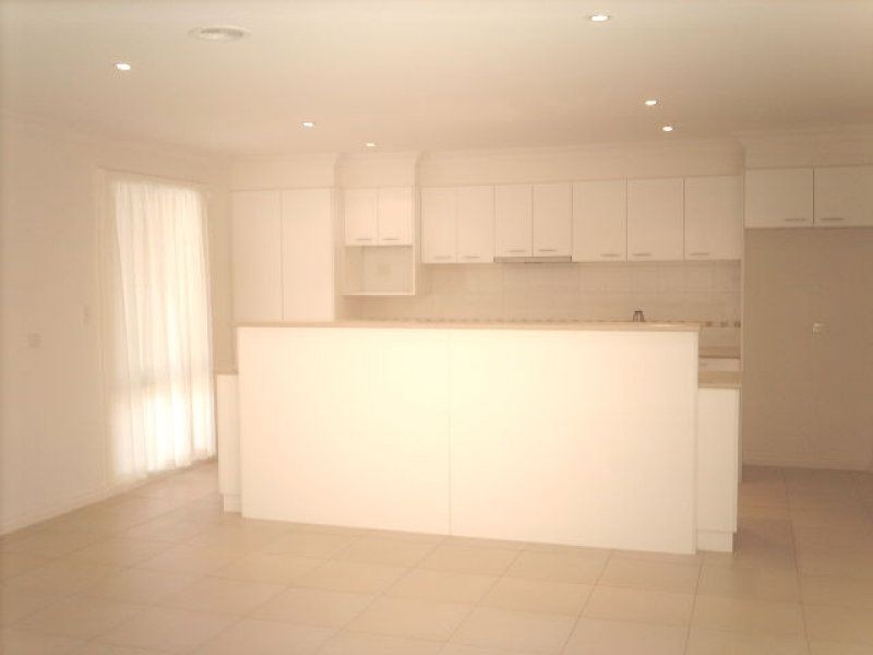 2/17 Lincoln Avenue, Glen Waverley VIC 3150