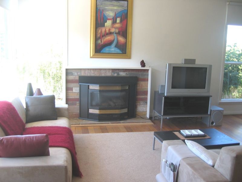 285 Gallaghers Road, Glen Waverley VIC 3150