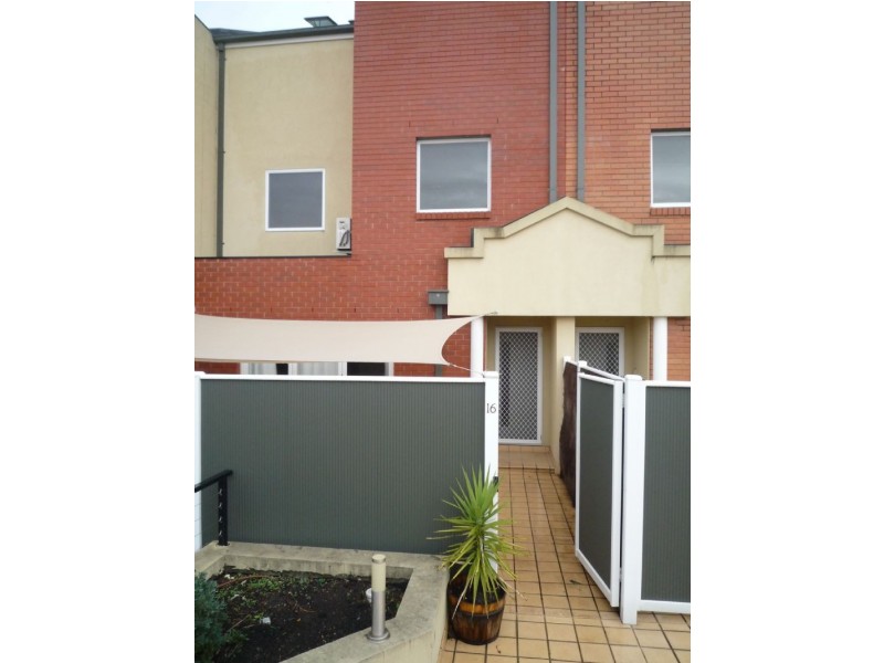 16/18 Tulloch Grove, Glen Waverley VIC 3150