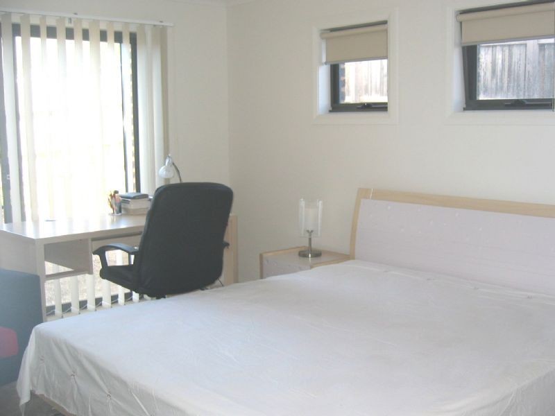 2/124 Power Avenue, Chadstone VIC 3148