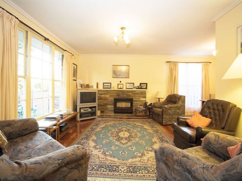 15 Leeds Road, Mount Waverley VIC 3149