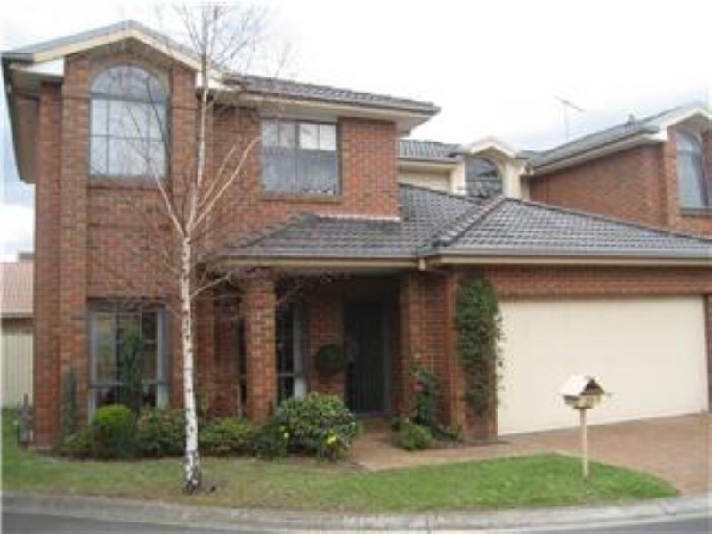 20 Silverwood Way, Glen Waverley VIC 3150