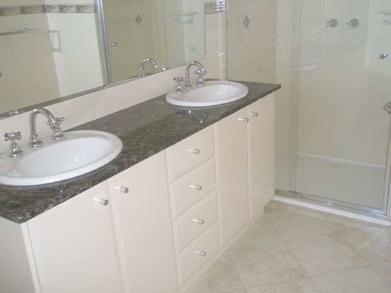 1/111 Coleman Parade , Glen Waverley VIC 3150