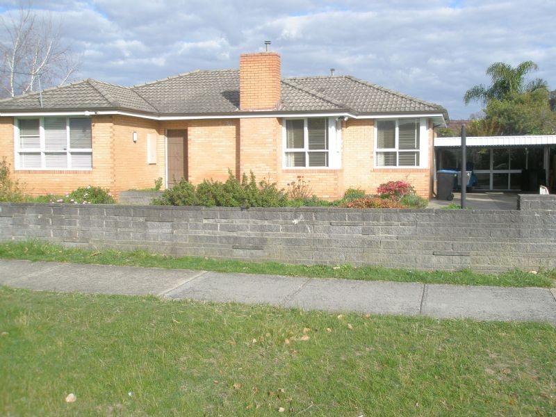 34 Pine Road, Bayswater VIC 3153