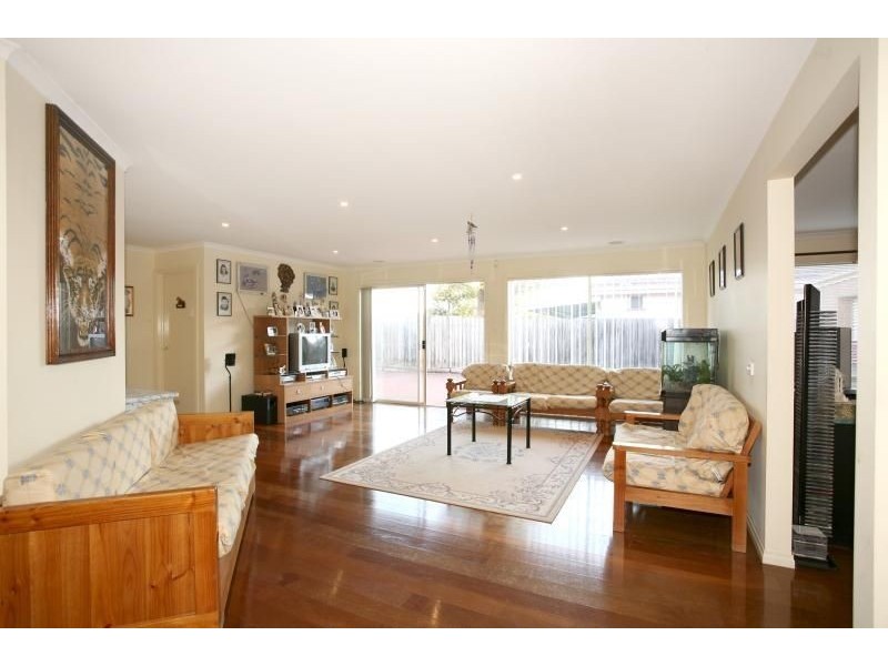 24 Beauford Street, Huntingdale VIC 3166