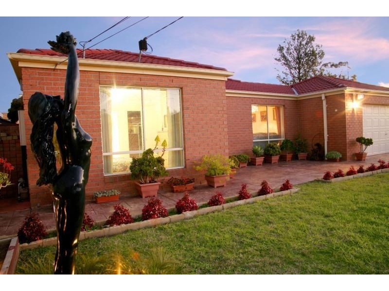 24 Beauford Street, Huntingdale VIC 3166