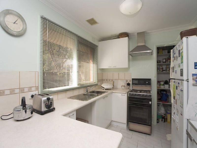 20 Kingsley Grove, Mount Waverley VIC 3149