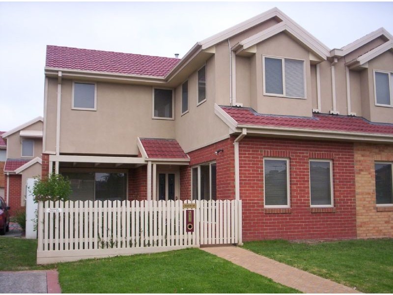 14/2 McKelvie Court, Glen Waverley VIC 3150