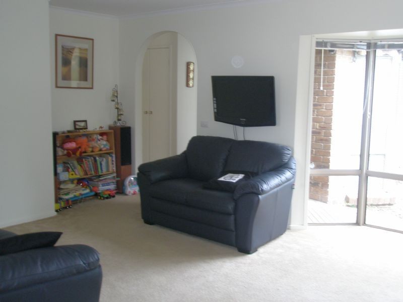 2/13 Irving Street, Mount Waverley VIC 3149