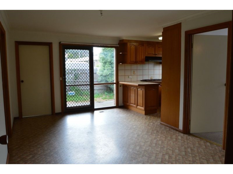 2/4 Lily Street, Glen Waverley VIC 3150